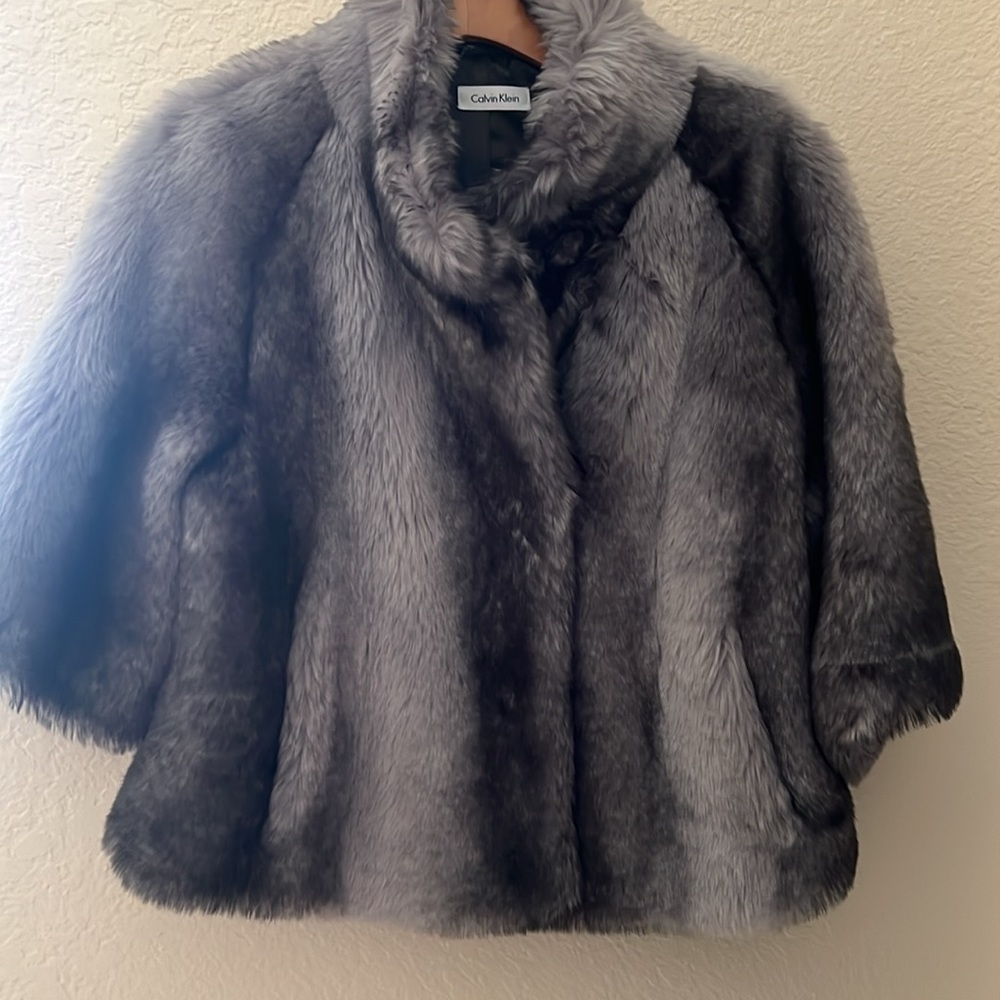 Faux fur - Picture 4 of 6